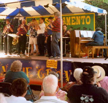 Firework Jazz Band and Natural Gas JB
Sacramento 2002